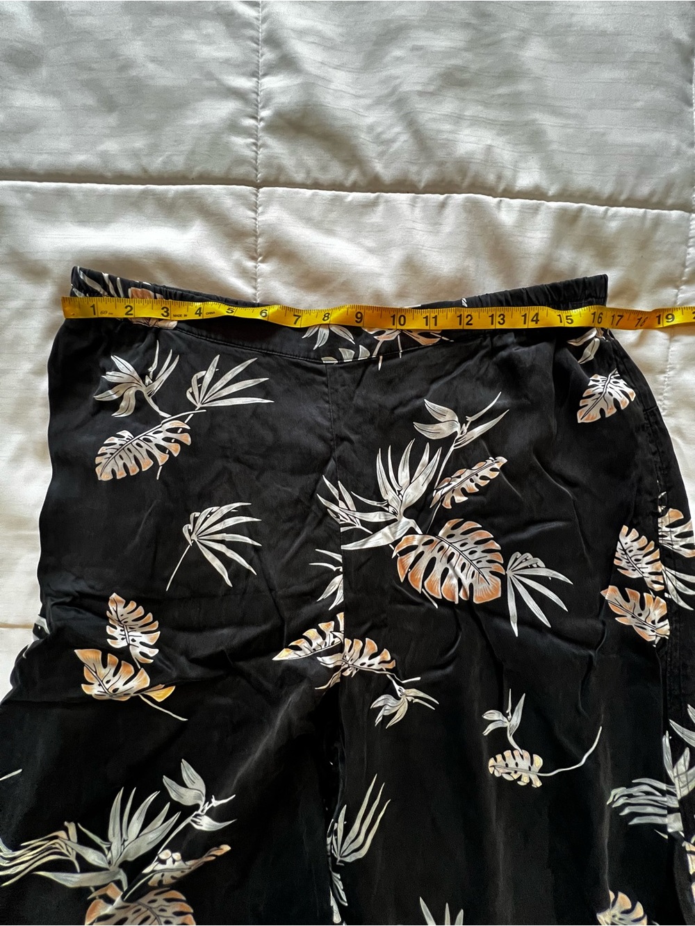 Lunya High Waist Washable Silk Pajamas In Immersed Black Palm Tropical Print XL - Picture 7 of 16